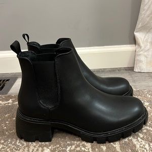 Steve Madden Howler boot